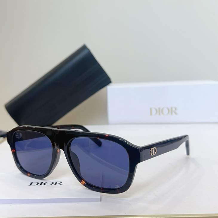Picture of Dior Sunglasses _SKUfw76770530fw